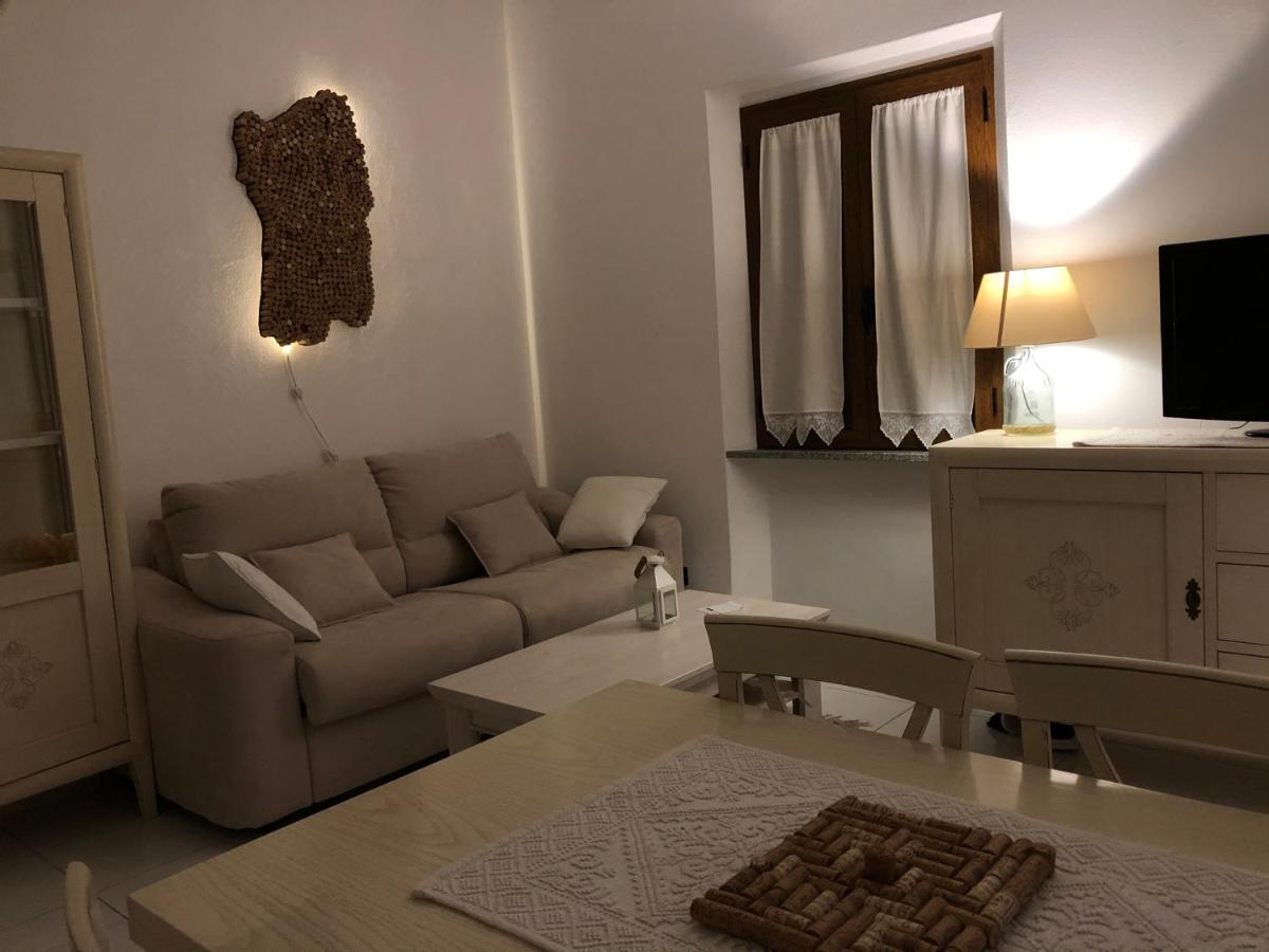 דירות טאולאדה Elegante Monolocale Al Centro Del Paese מראה חיצוני תמונה