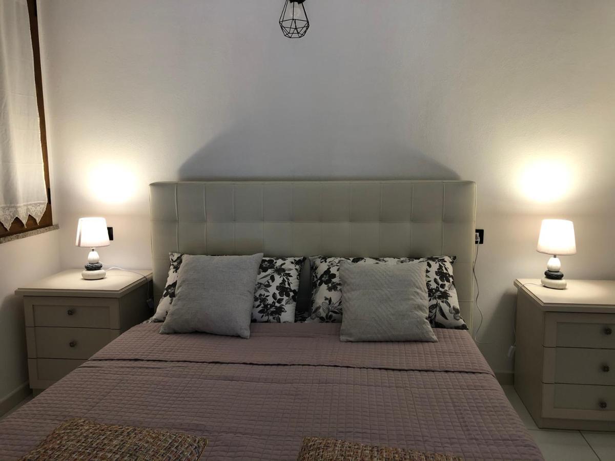 דירות טאולאדה Elegante Monolocale Al Centro Del Paese מראה חיצוני תמונה